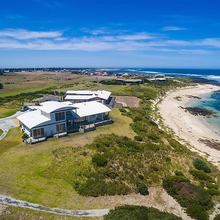 Wytonia Beachfront Accommodation Port Fairy Kültér fotó